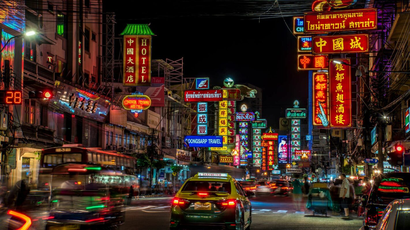 Chinatown-Walking-Food-Tour-Pak-Khlong-Talat-Flower-Market-and-Sala-Rattanakosin-Rooftop-Bar