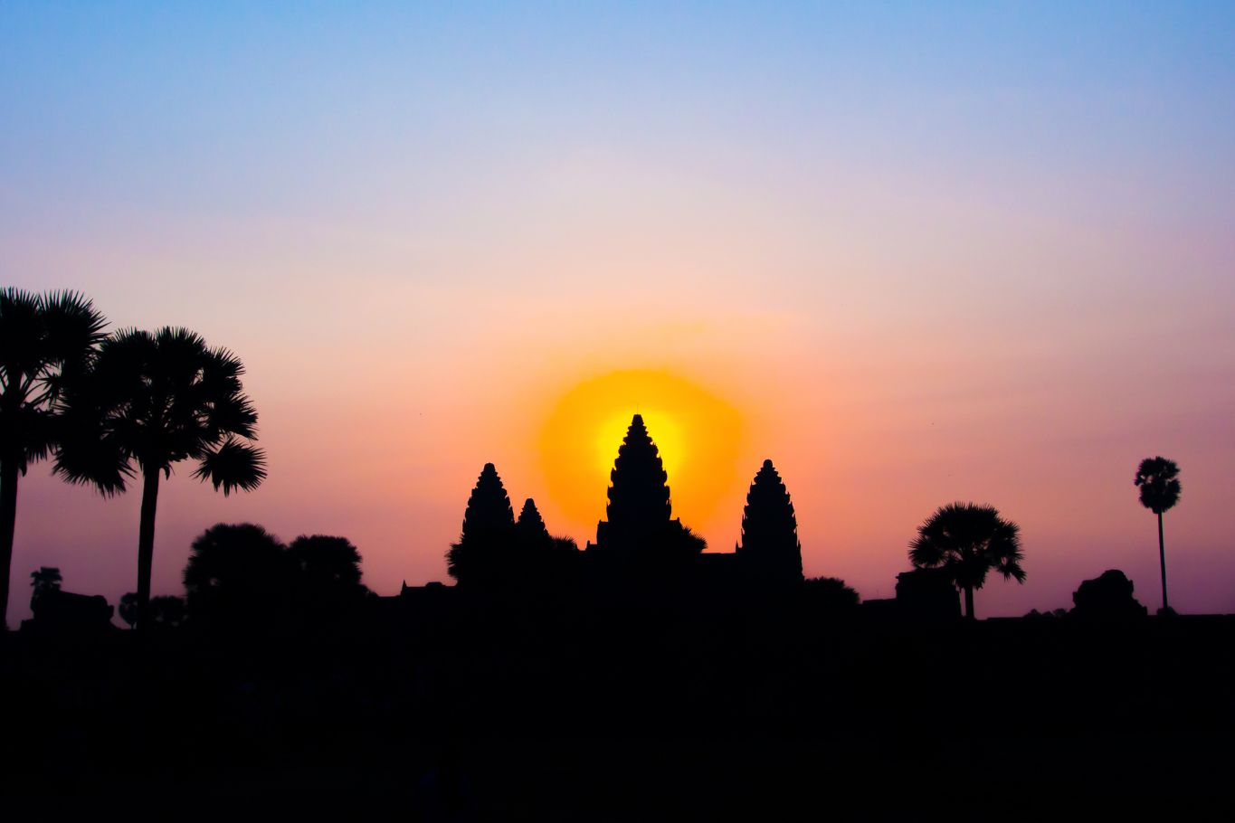 golden hour angkor wat