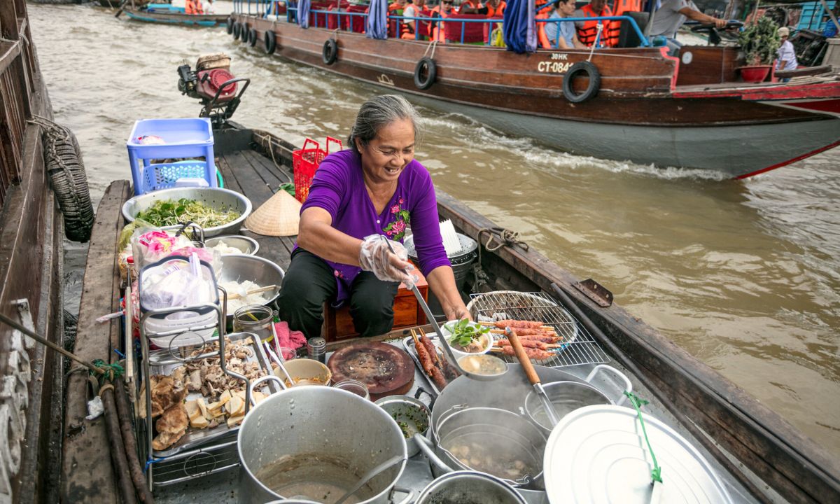 floating kitchen
