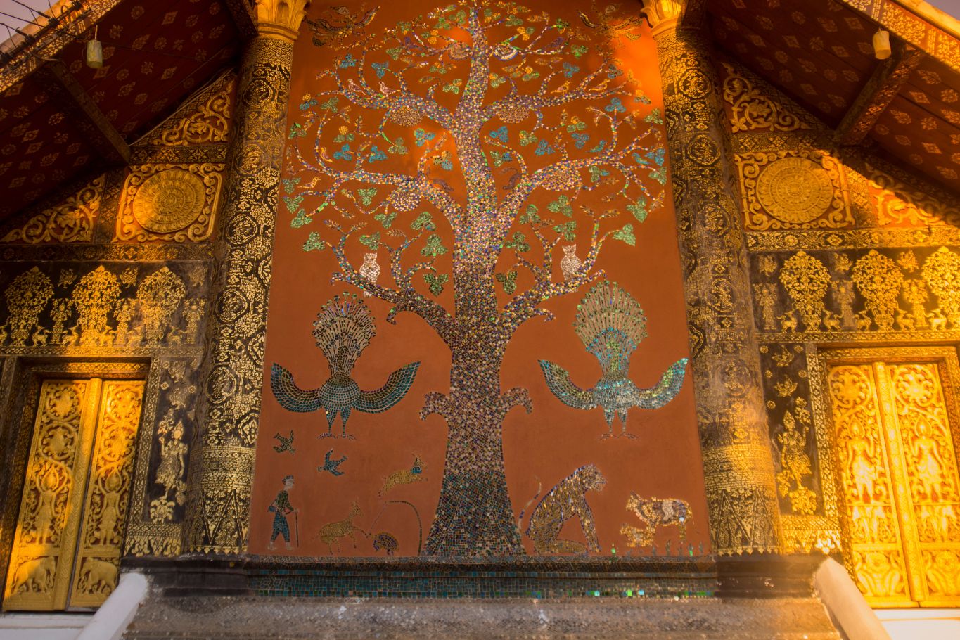 The Mosaic Tree of Life at Wat Xieng Thong