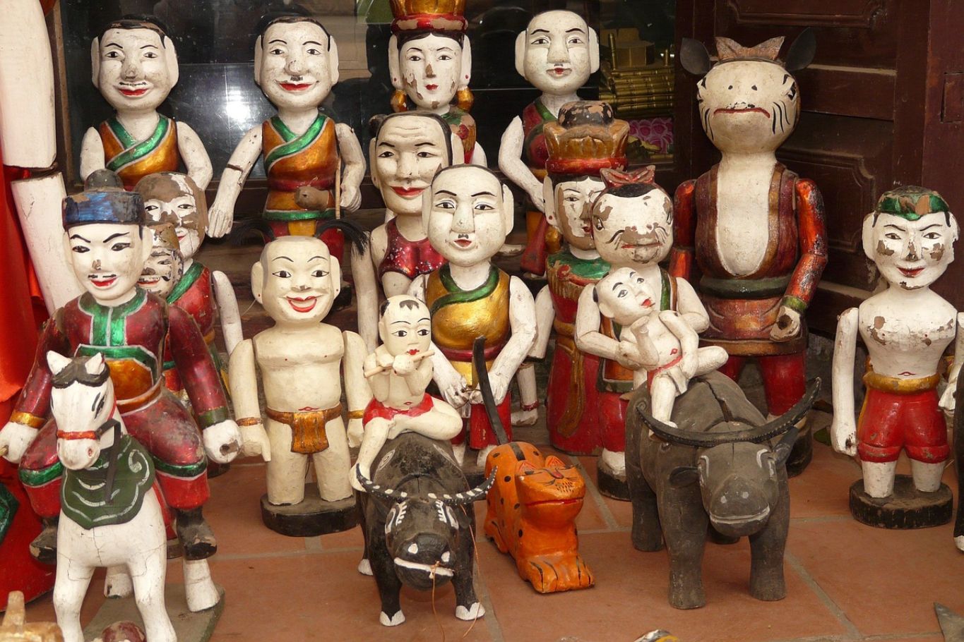 handmade puppets from artisans