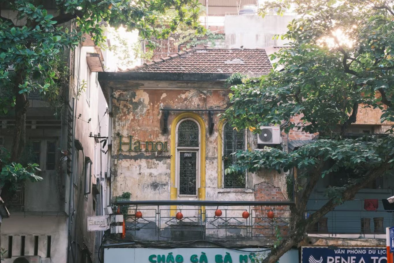 Hanoi Unique Experiences hidden cafés