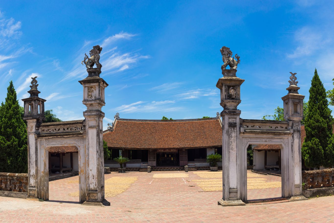 Duong Lam Ancient Village Mong Phu Communal House