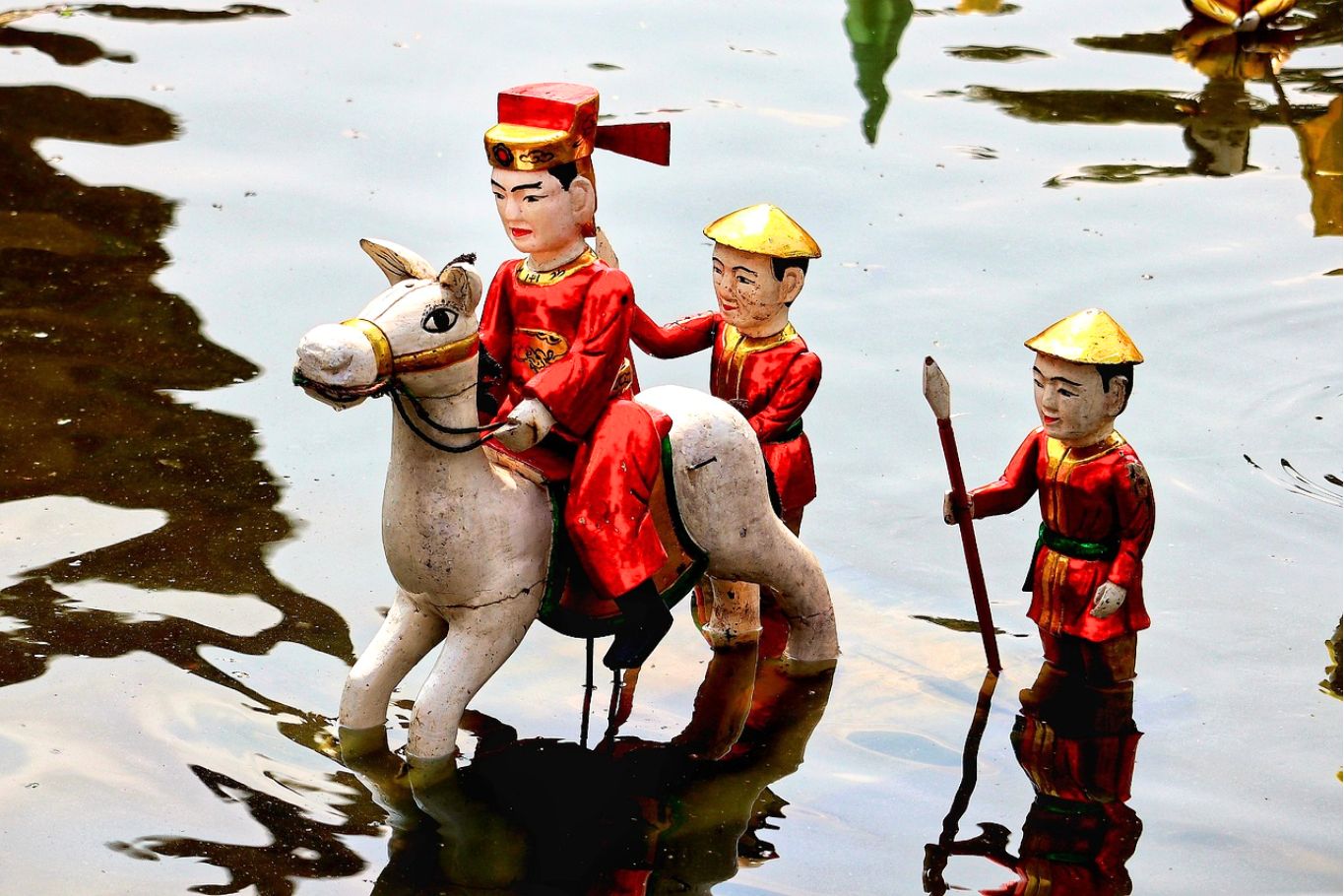 Hanoi Unique Experiences: Water Puppet Performance