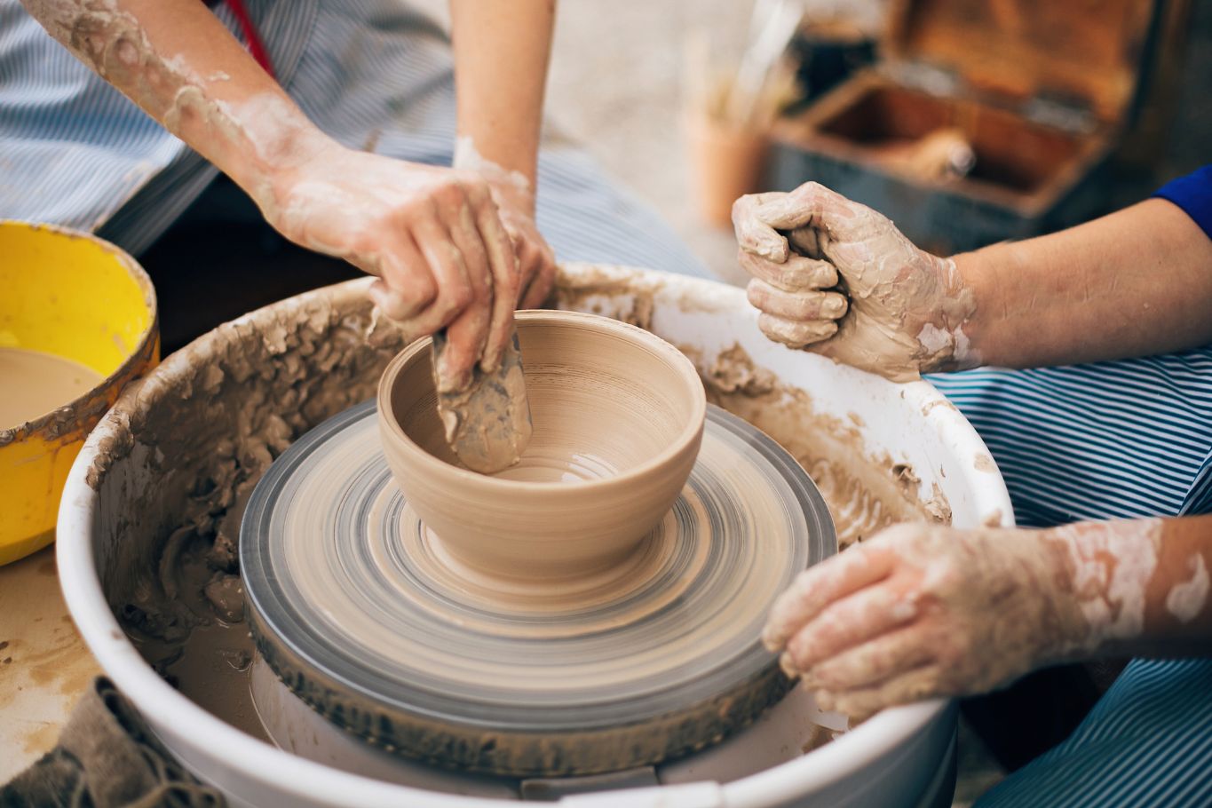 Unique Experiences Pottery-making