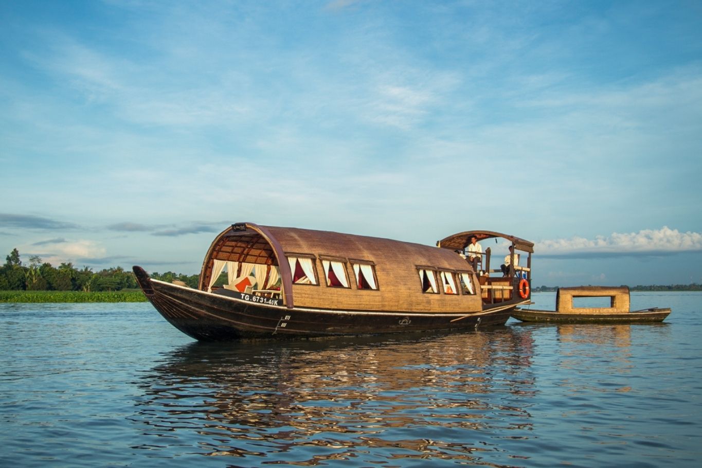 Song Xanh Sampan cruises