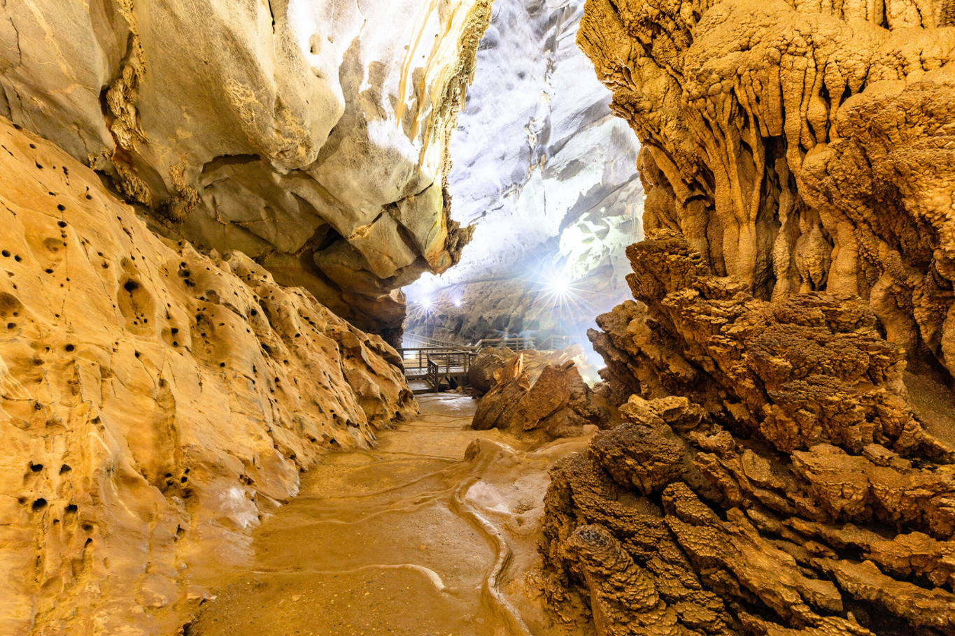 Authentic Vietnam Experiences: Phong Nha Ke Bang