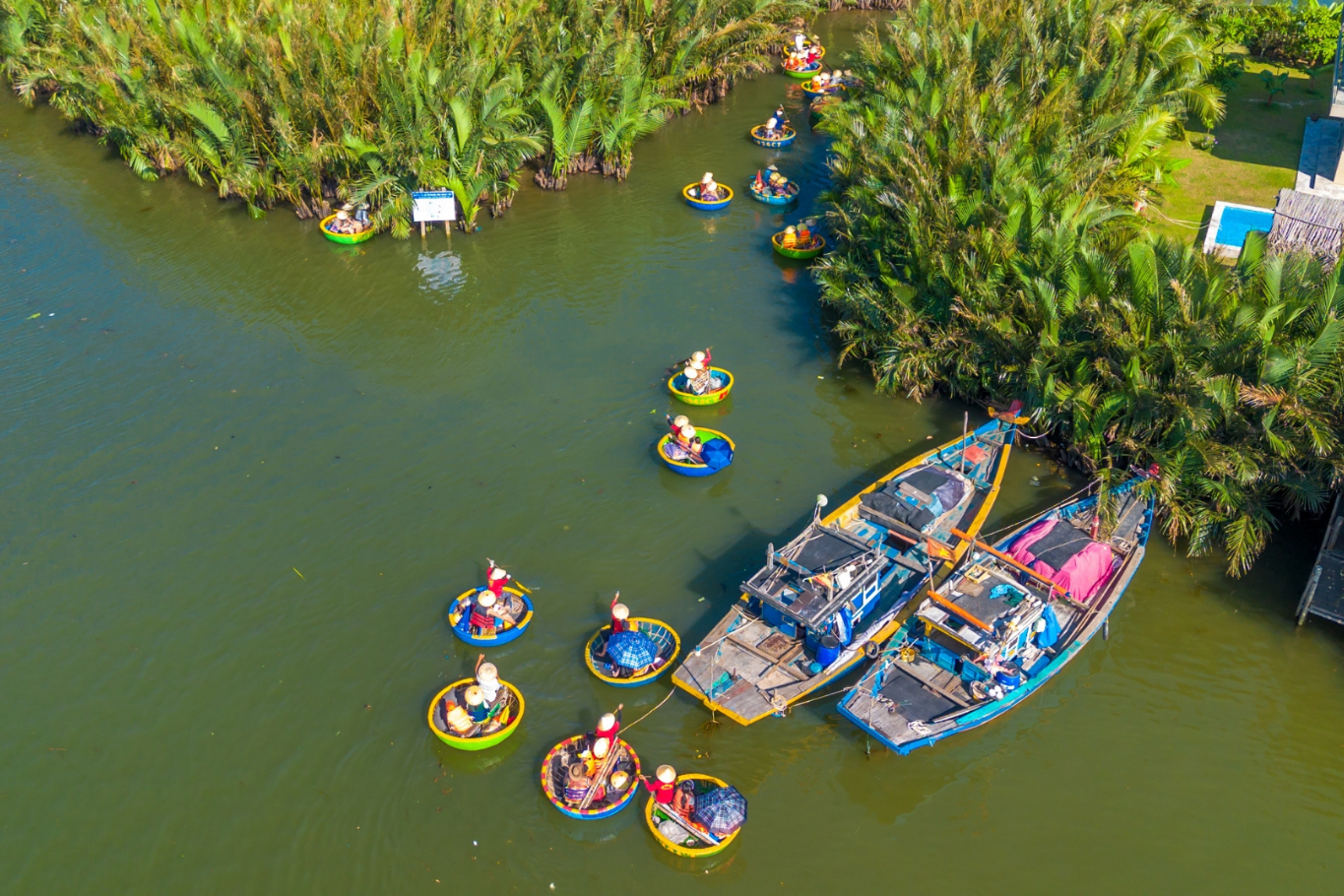 Multi-generational Travel Vietnam