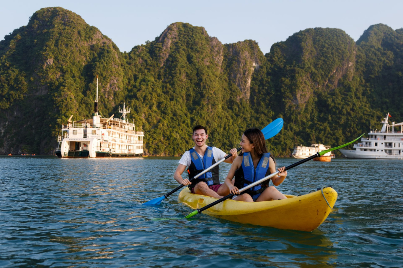 Vietnam Cultural Experiences: Ha Long Bay