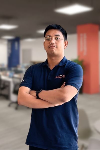 Jaturaput Panprasoet - Sales Executive