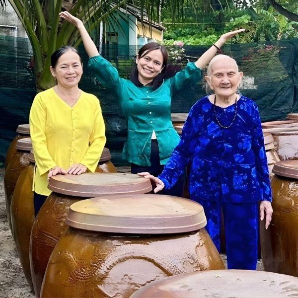 Ms. Tam and Ms. Ngoc Lan