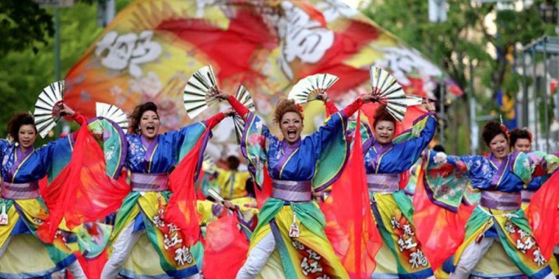 The-benefits-of-planning-a-trip-around-festivals-ivivu8